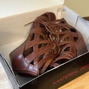 Material women Women's Brown Lace-Up Shoes